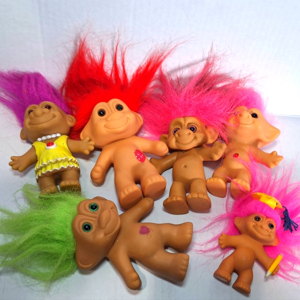 6 Trolls Dolls 3 To 5 Inches Tall Vintage?